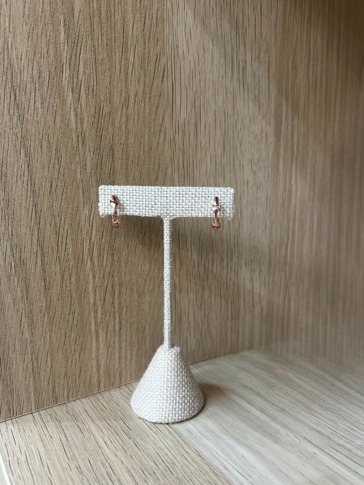 Horsebit Mini Huggie Hoops