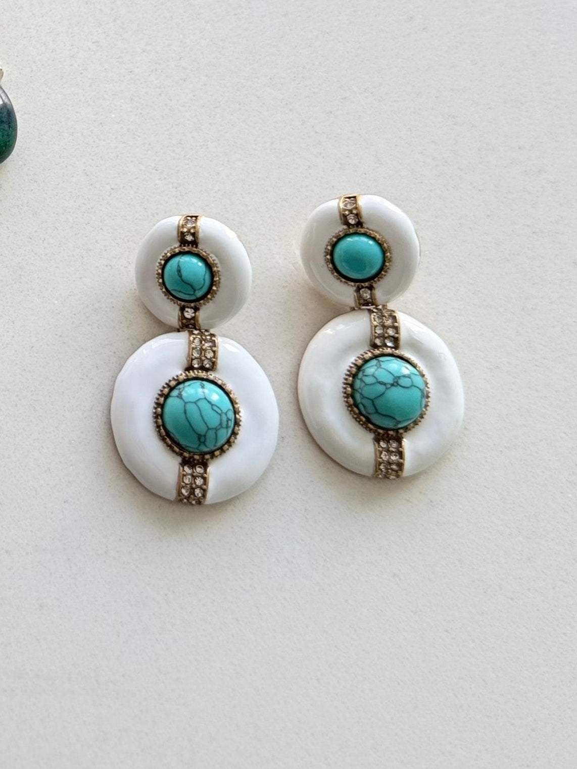 Vintage White Turquoise Earring Round Drop Rhinestone