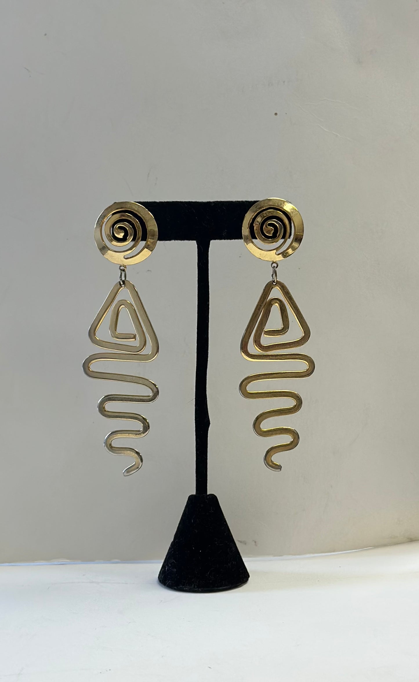 Vintage Modernist Gold Tone Earrings