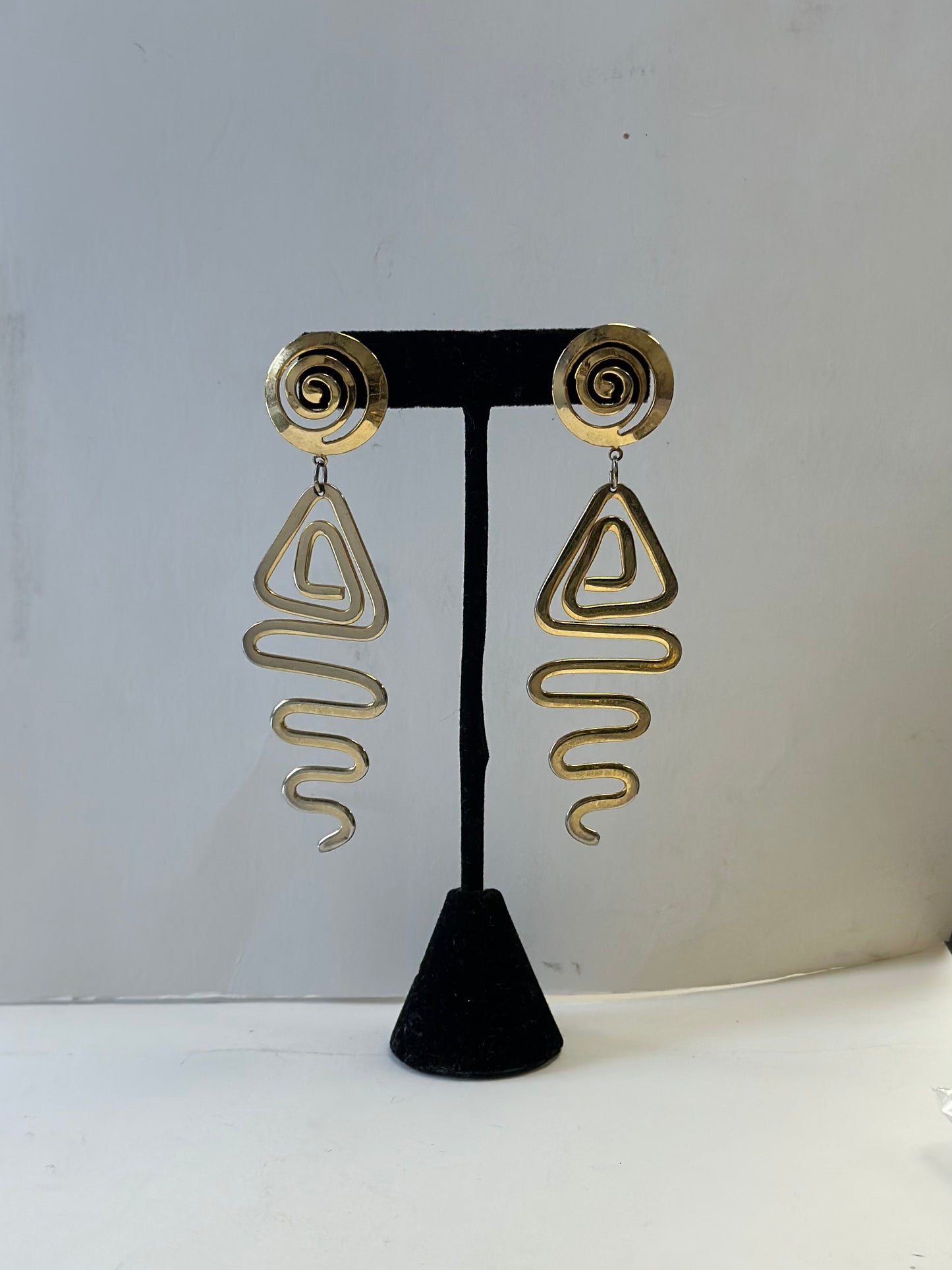 Vintage Modernist Gold Tone Earrings