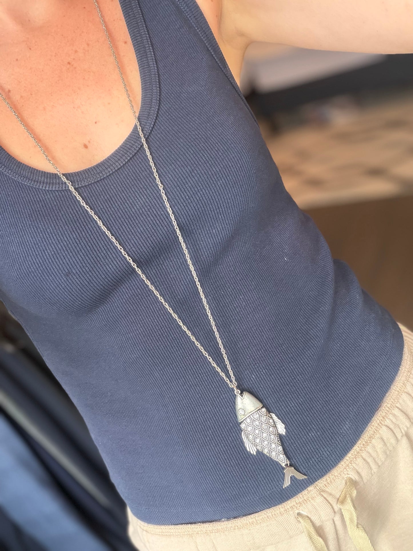 Silver Rhinestone Pendant Necklace