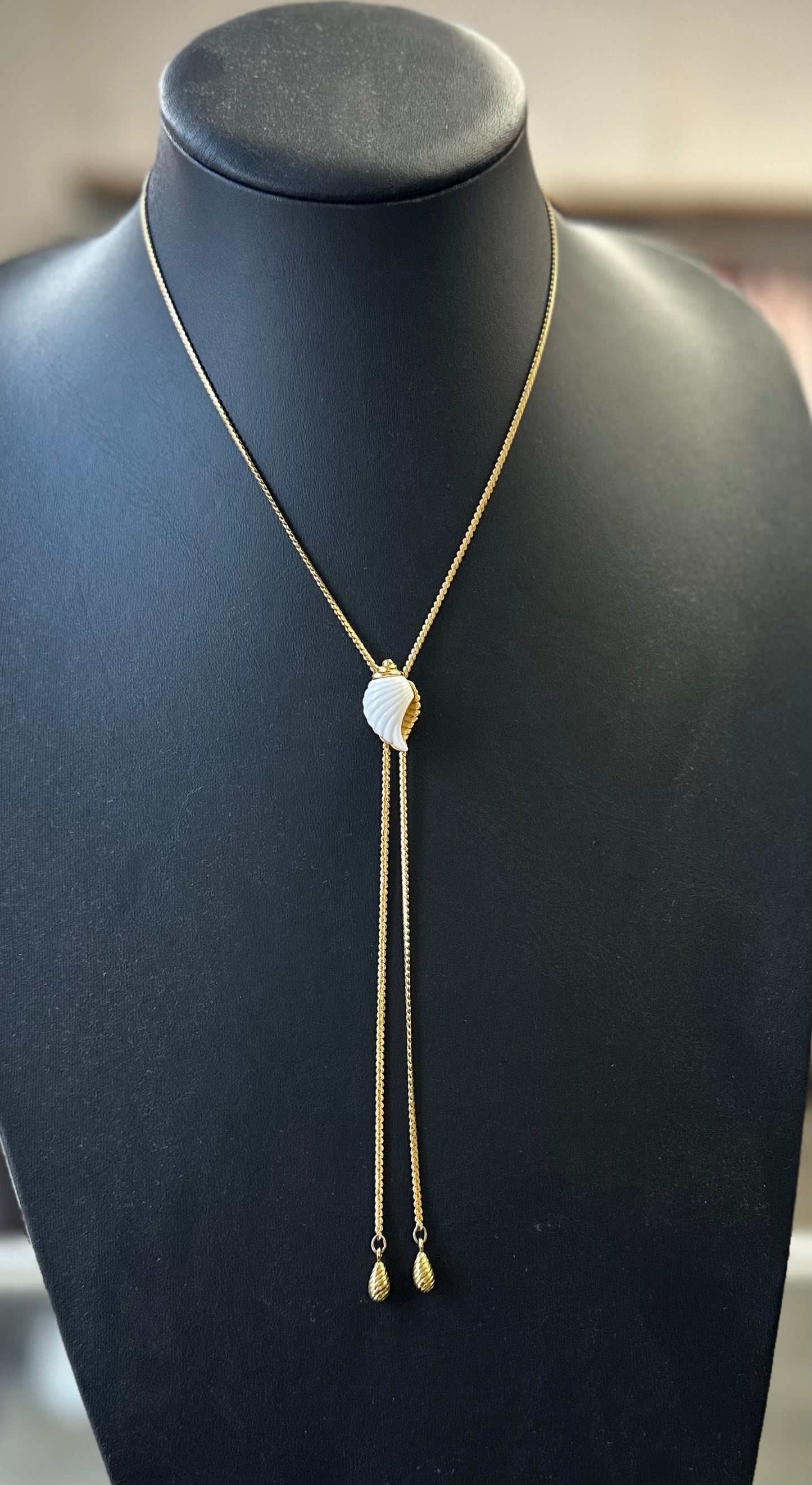 Vintage Sea Shell Adjustable Lariat