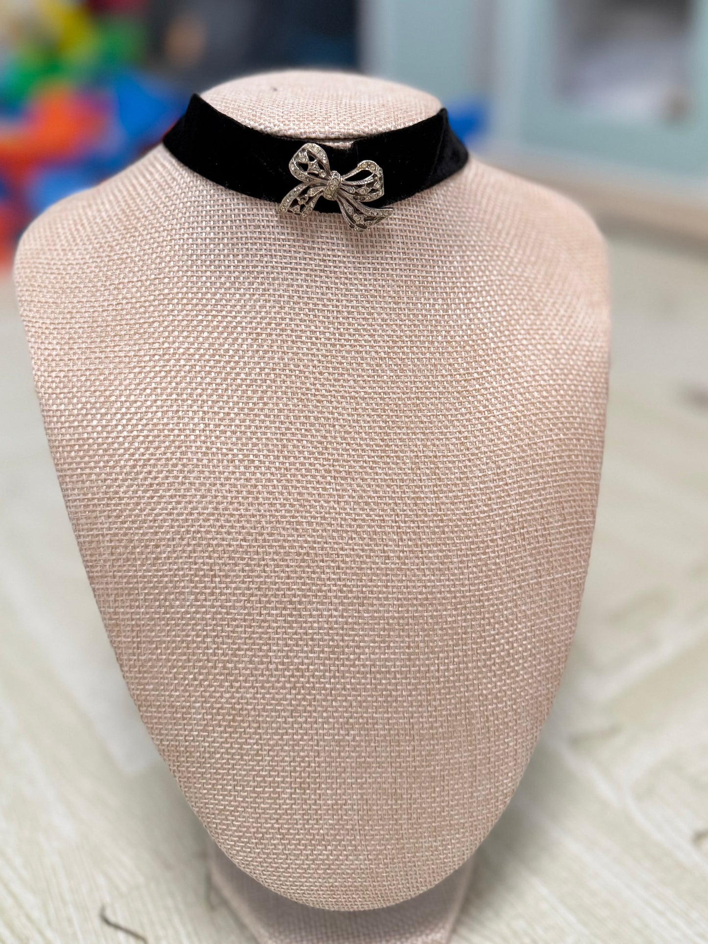 Vintage Black Velvet Bow Choker