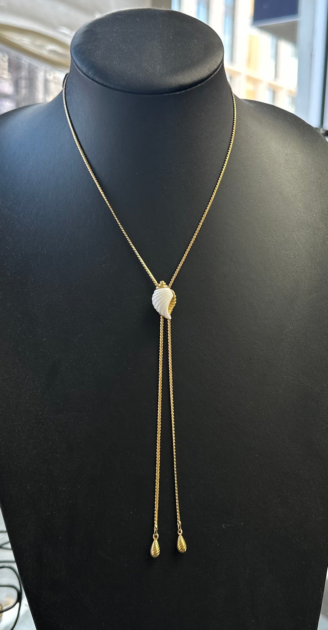 Vintage Sea Shell Adjustable Lariat