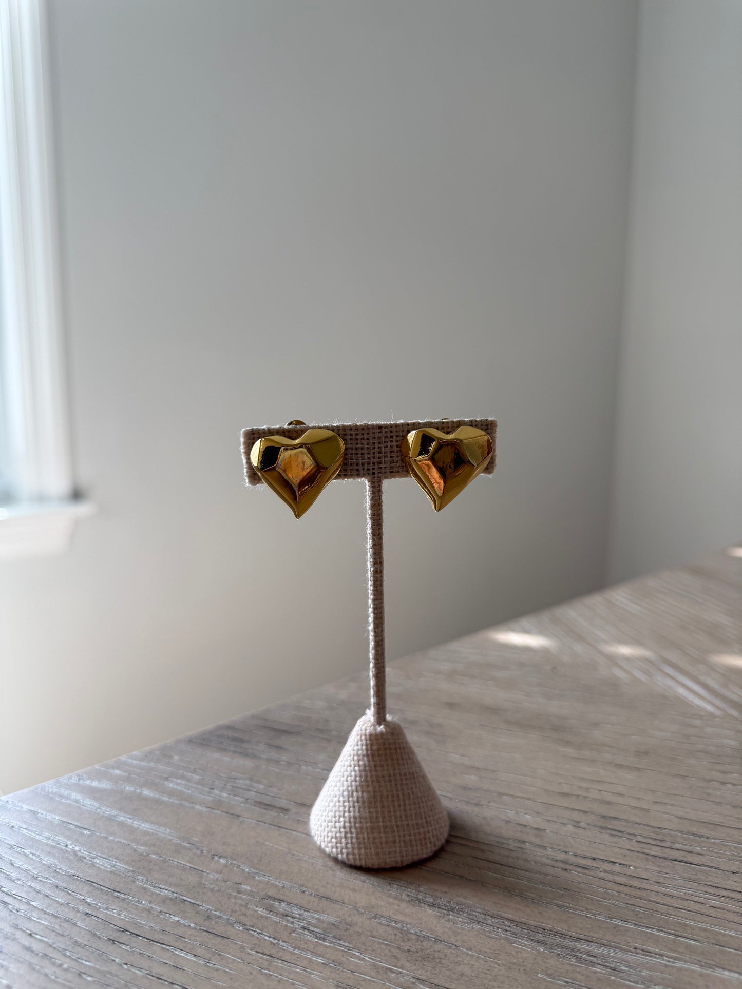 Vintage Les Bernard Gold Tone Heart Clip On Earrings