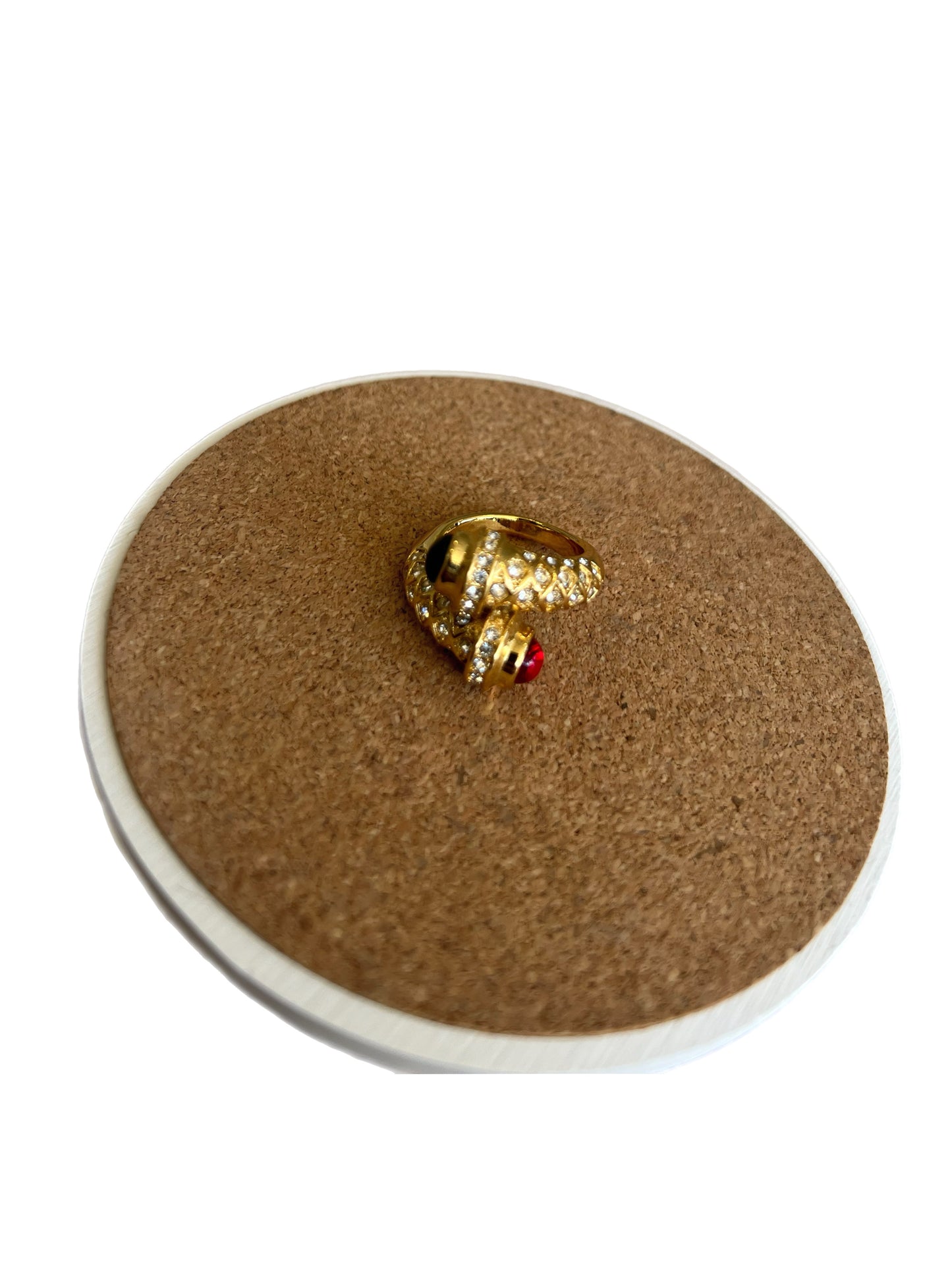 Gold Tone Red And Green Crystal Ring
