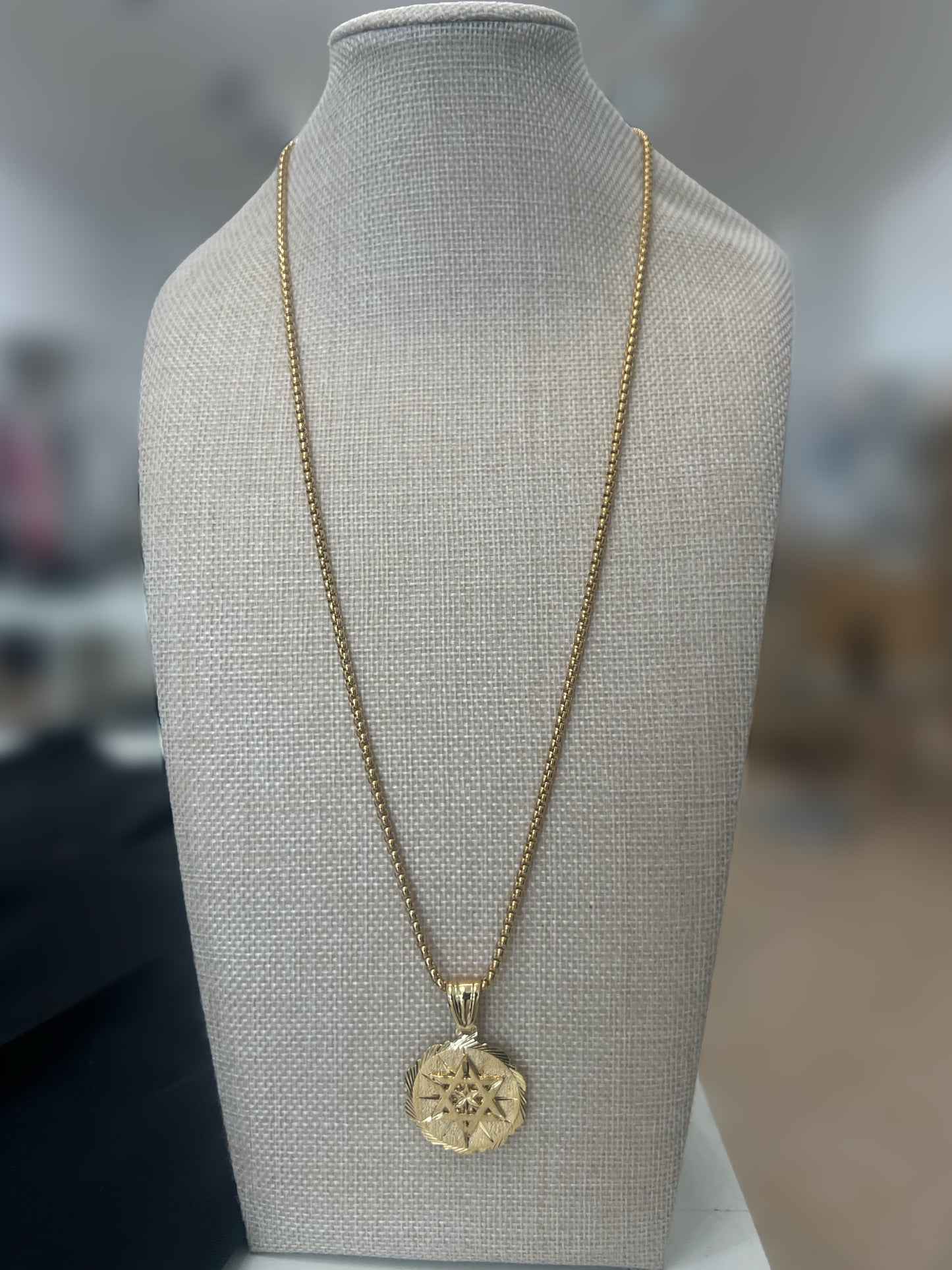 Circle Plated Jewish Star Necklace On Rope Chain (Copy)