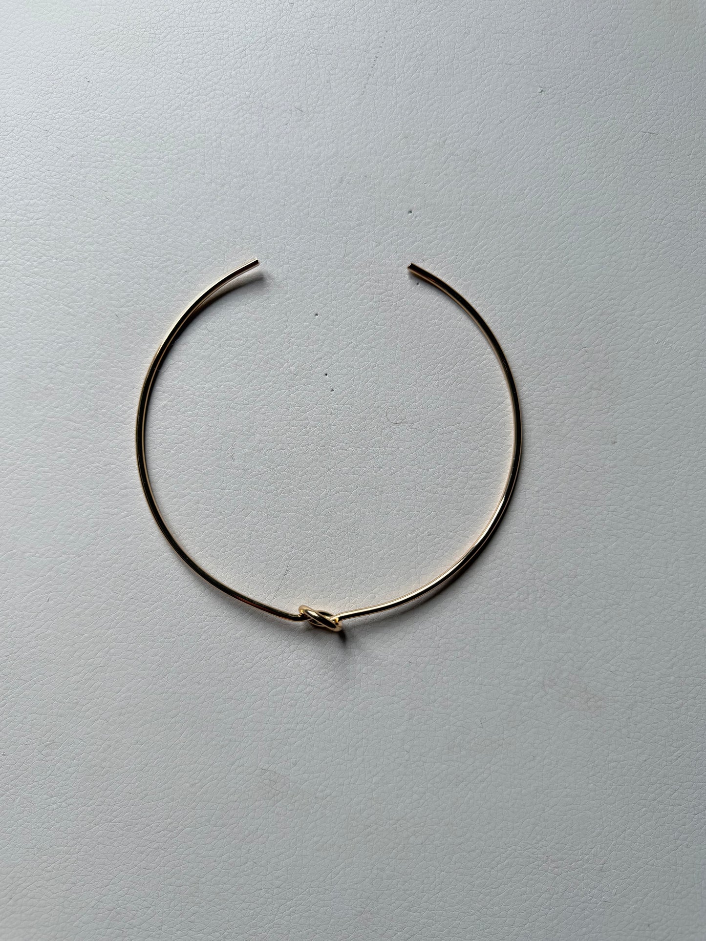 Gold Knot Wire Choker Necklace