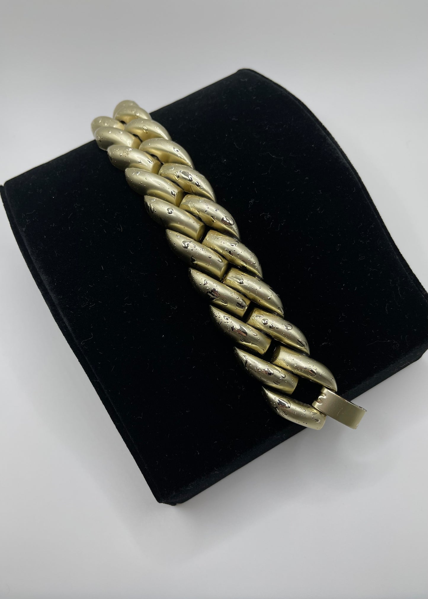 Vintage Matted Chunky Gold Chain Bracelet