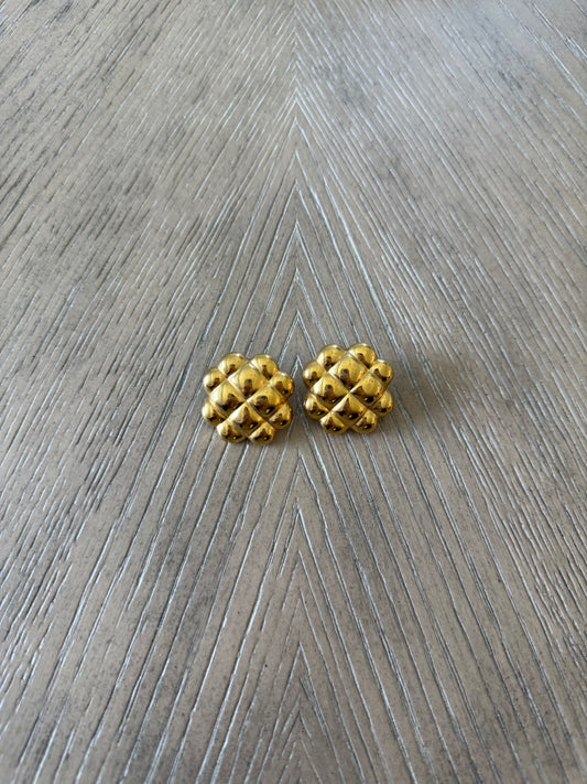 Vintage Gold Clip on Earrings