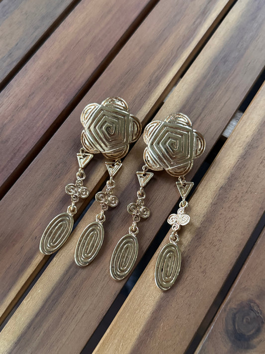 Vintage Flower Hanging Gold Tassel Earrings