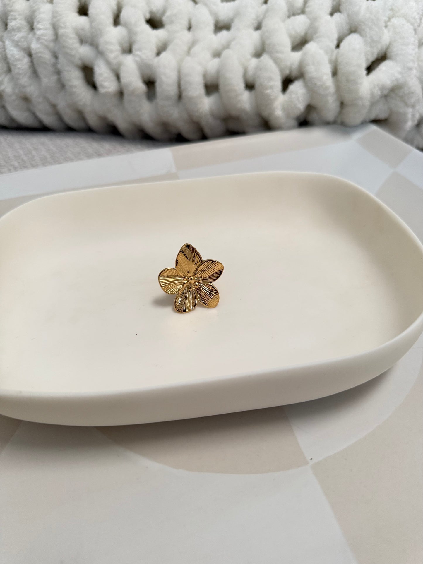 Gold Flower Ring