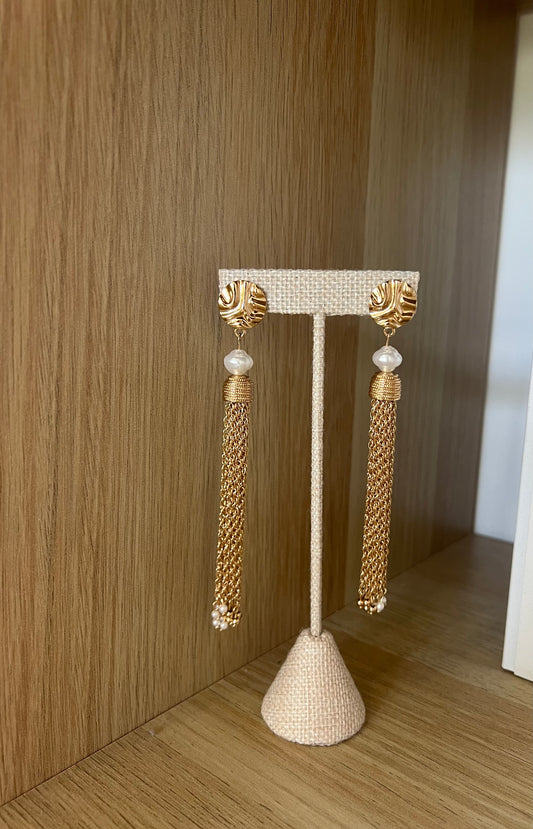 Gold Tassel Hanging Pearl Earring