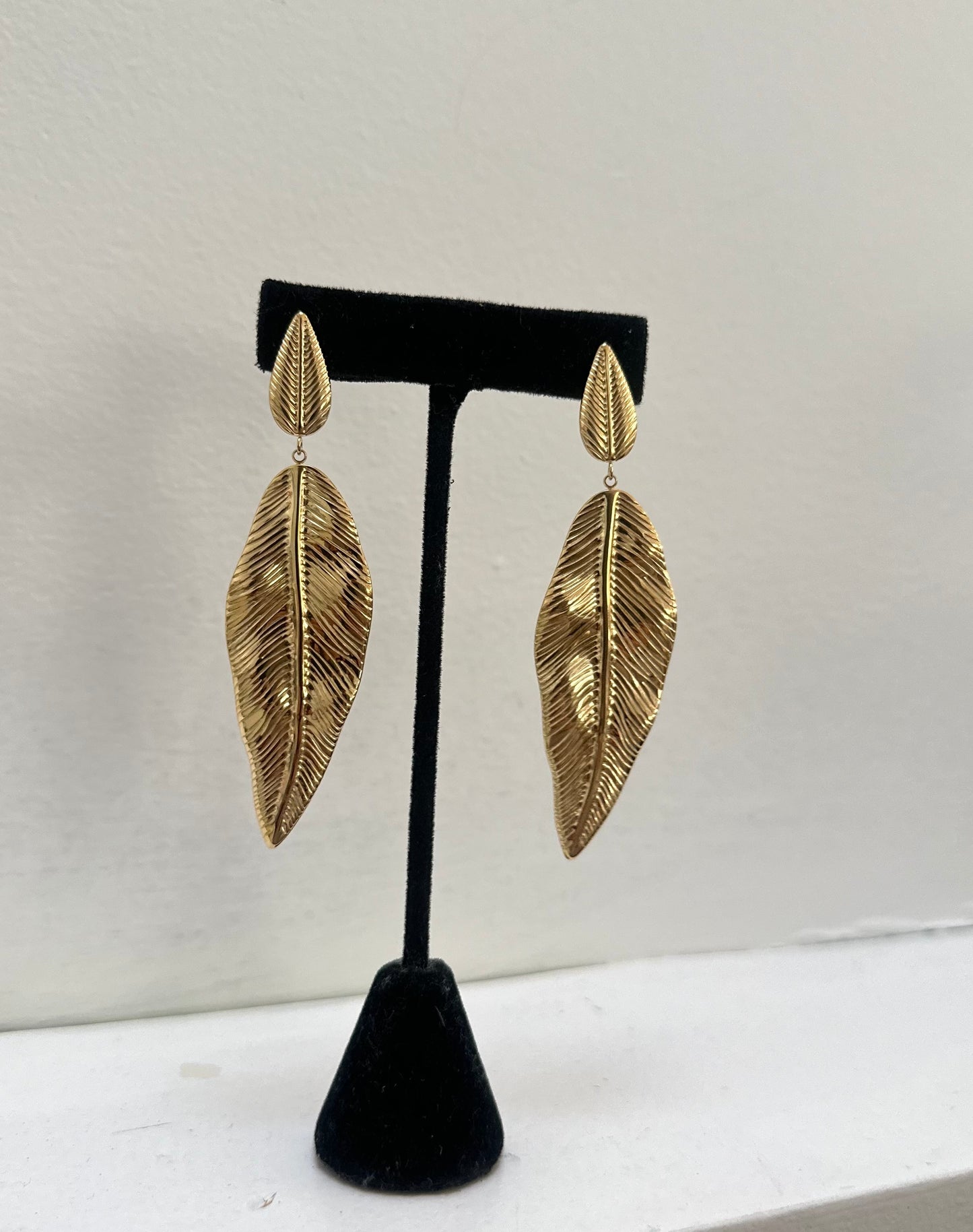 Gold Leaf Hanging Earring