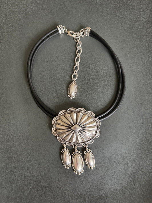 Vintage Black Leather Cord With Silver Bolo Tie Pendant Necklace