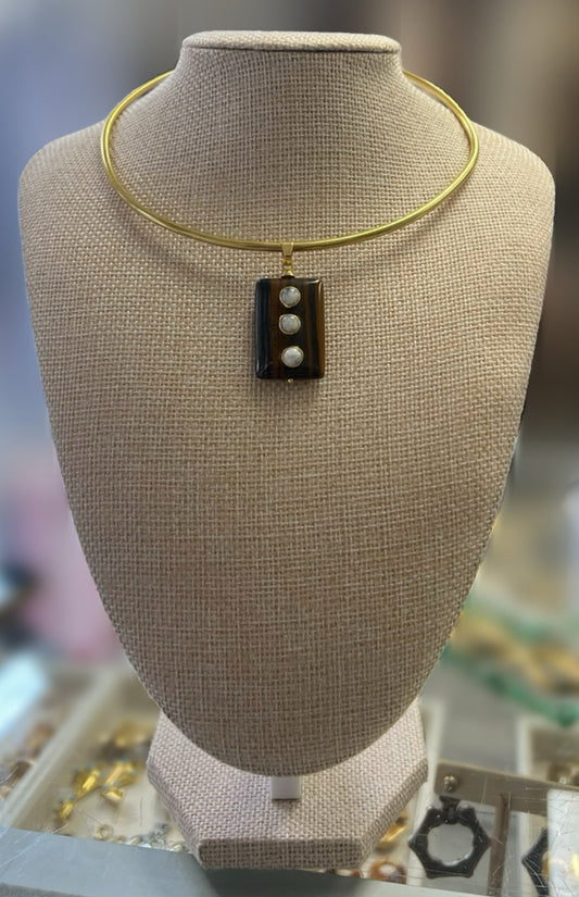 Gold Wire With Brown Rectangle Charm