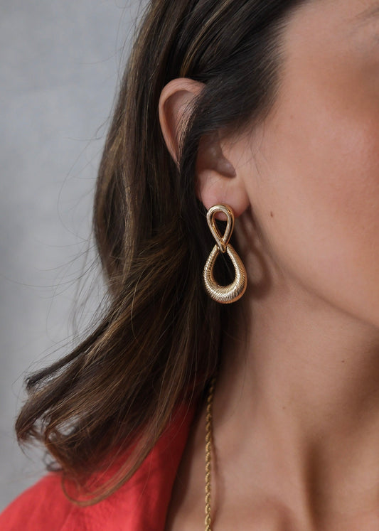 Gold Tear Drop Ribbed Earring