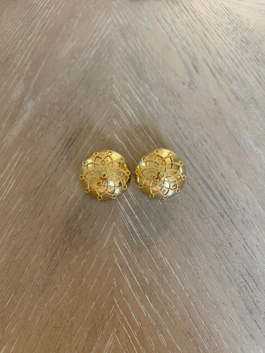 Vintage Gold Oversized Clip On Earrings