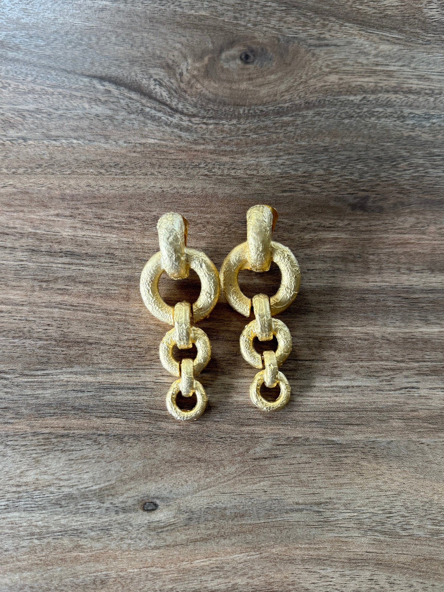 Vintage Park Lane Textured Matte Gold Dangle Clip Earrings