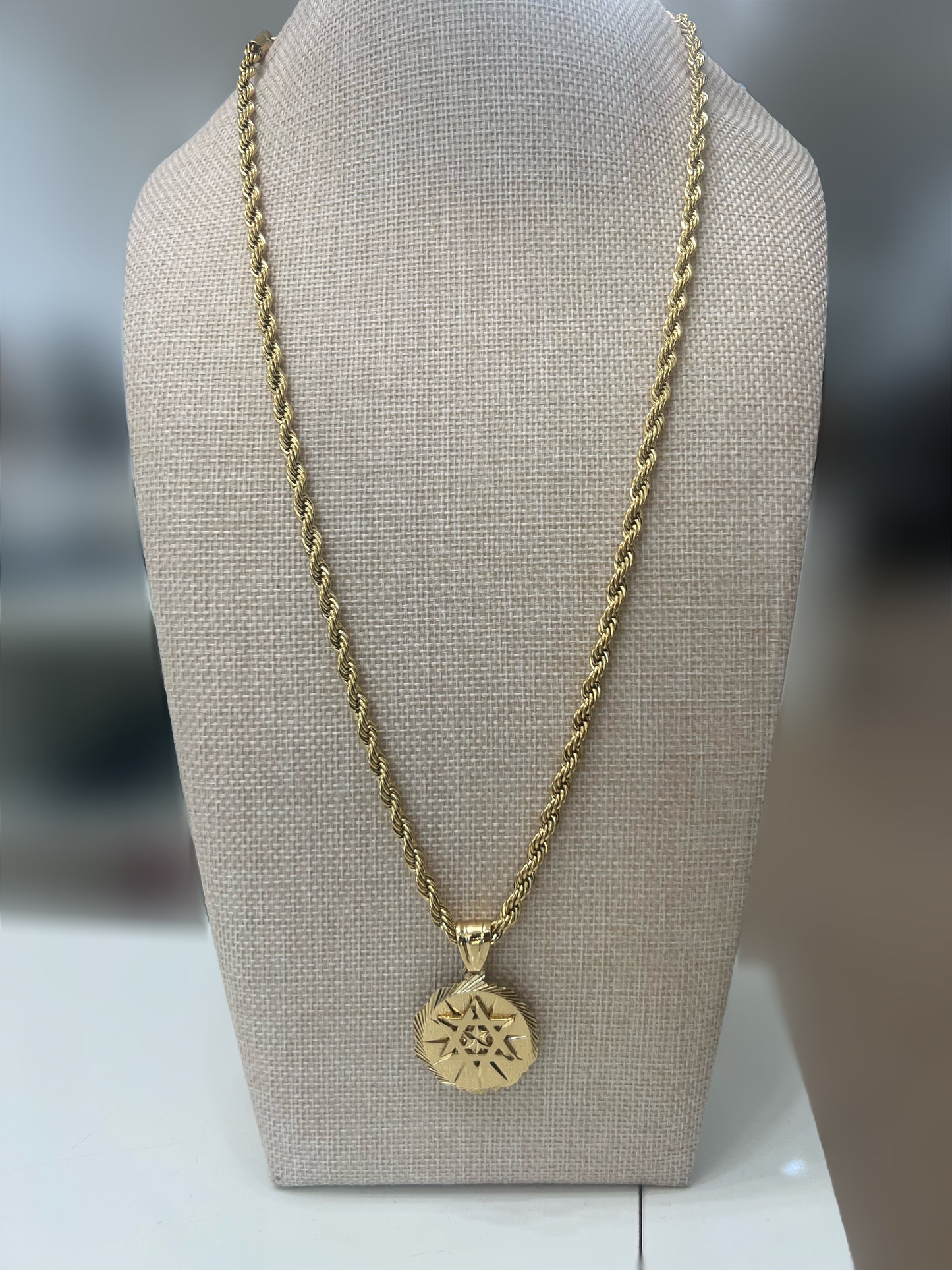 Circle Plated Jewish Star Necklace On Rope Chain
