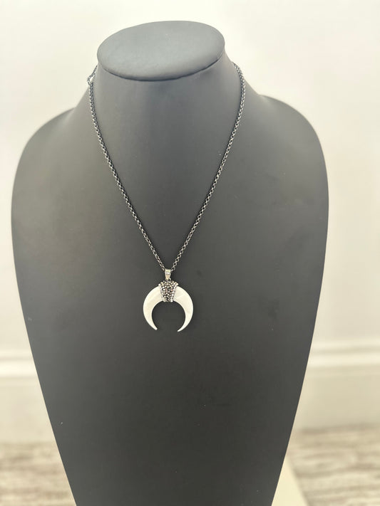 Horn Pendant Black Chain