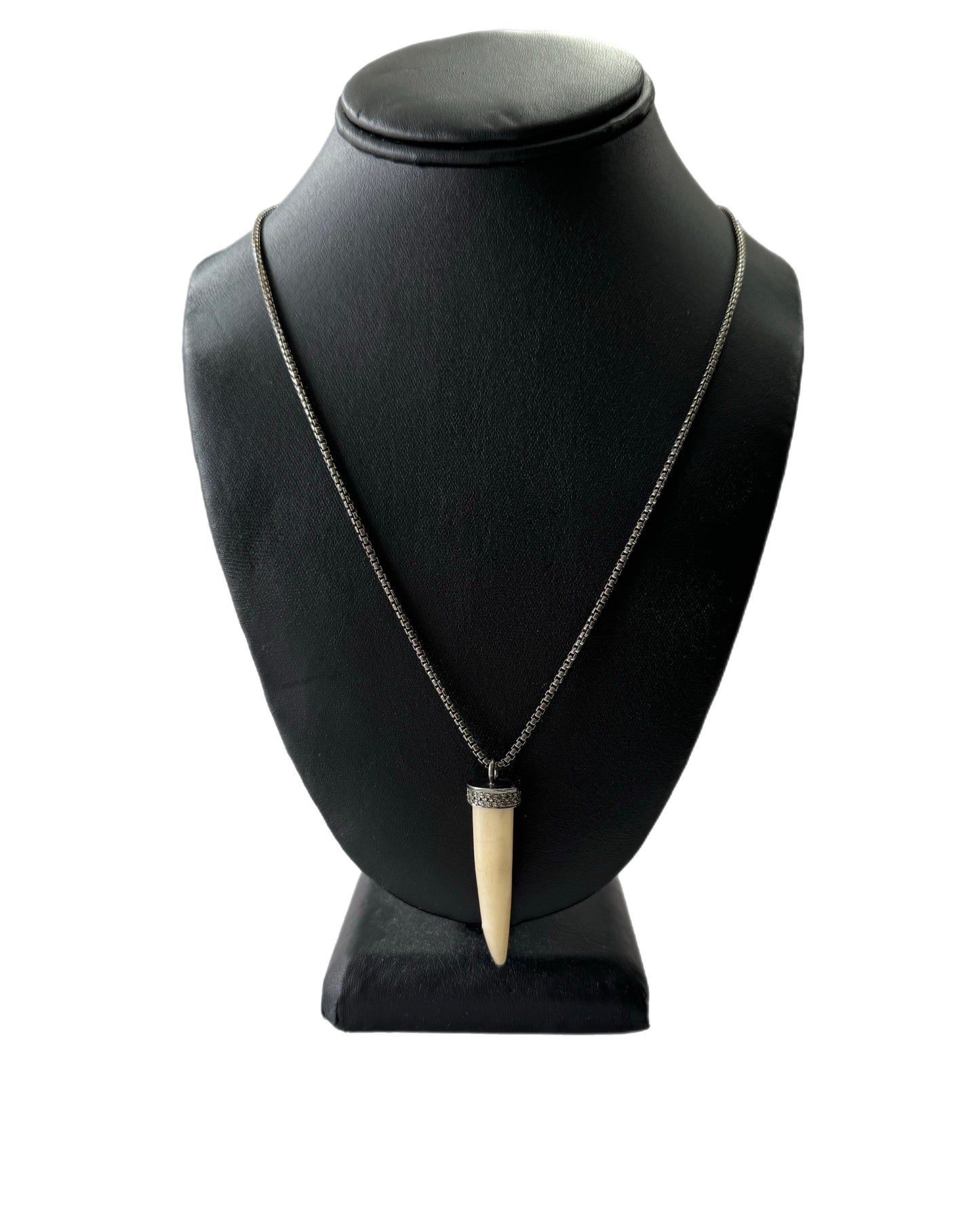 Horn Pendant Necklace