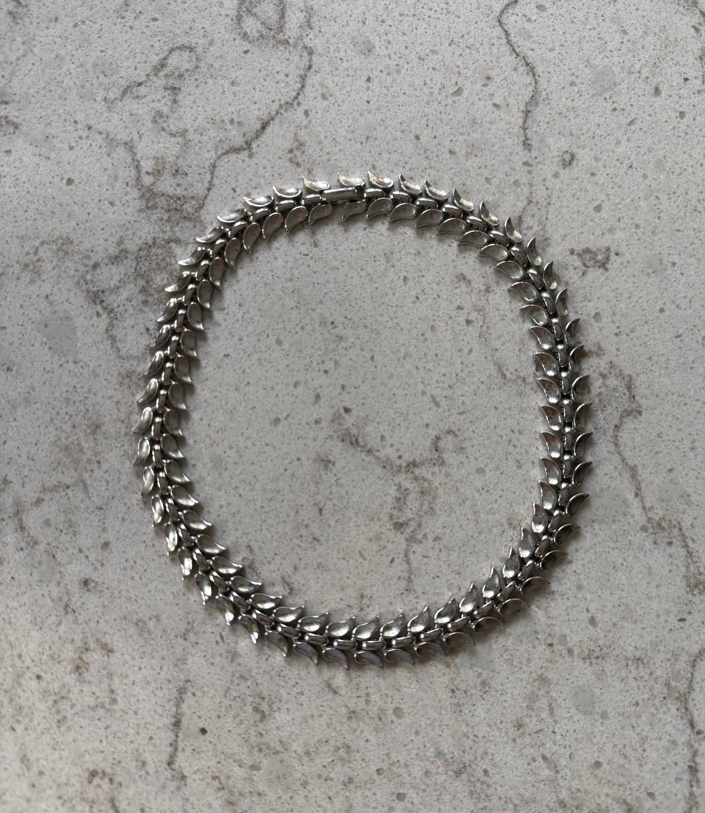 Silver Leaf Collar Necklace