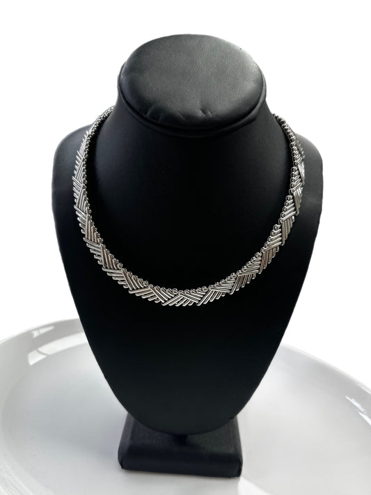 Vintage Textured Silver Collar Necklace