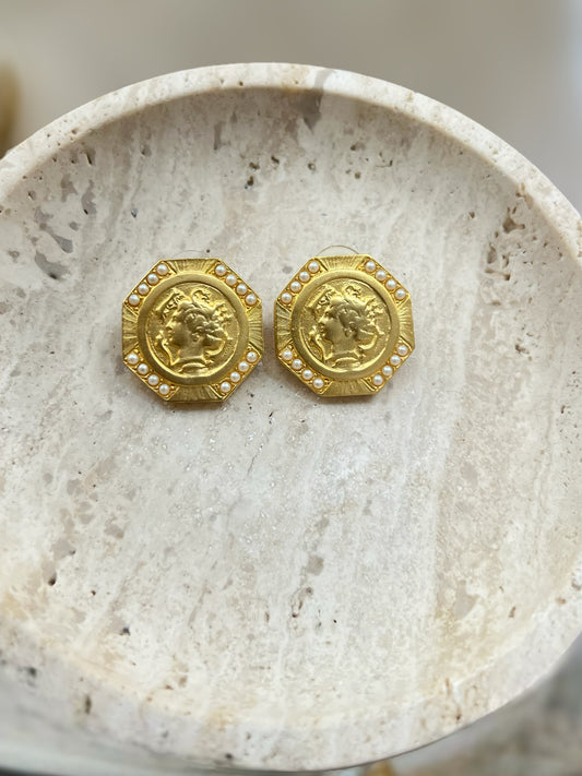 Gold Coin Little Pearl Earrings