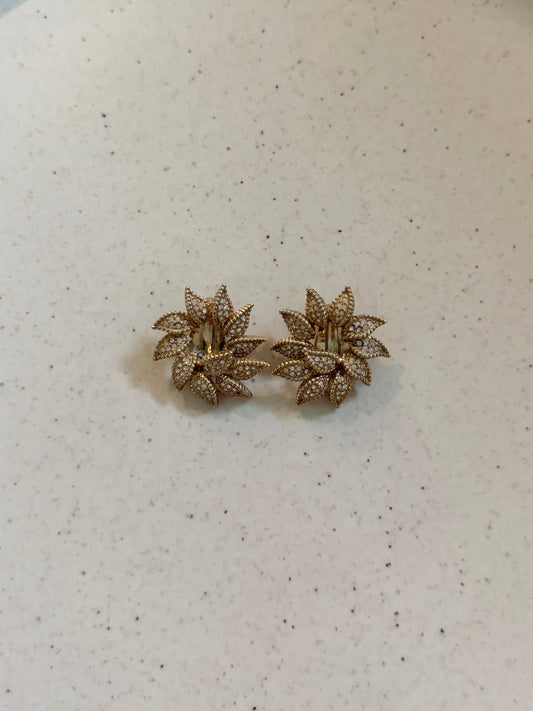 Vintage Ciner Gold Crystal Leaf Earring