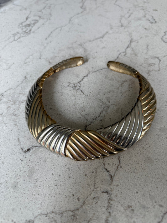 Two Tone Ribbed Choker Necklace