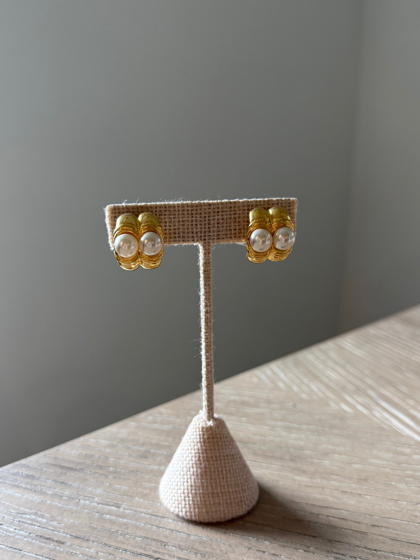Vintage Pearl Clip on Earrings