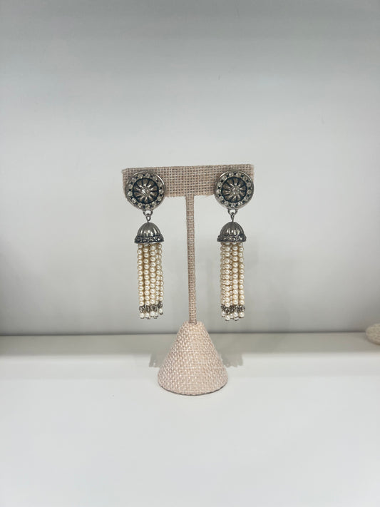 Silver And Pearl Dangle