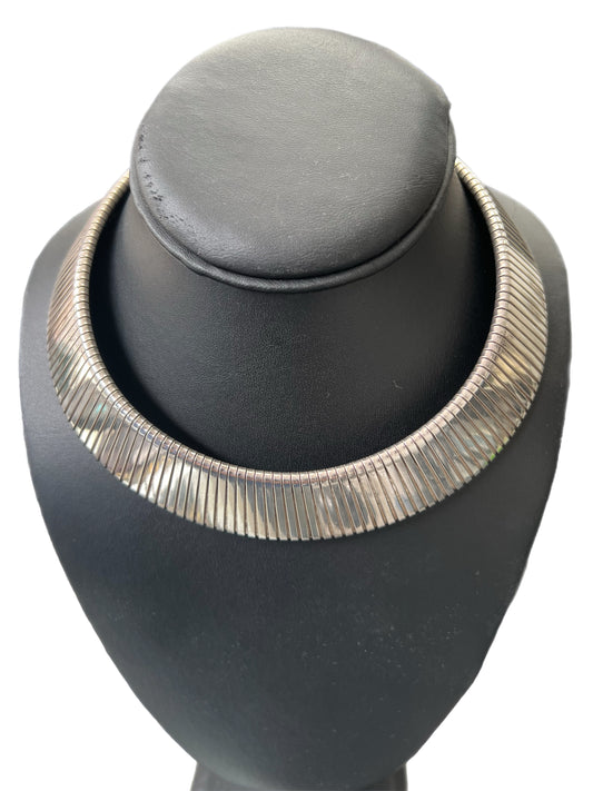 Omega Silver Collar