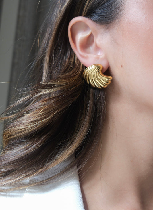 Gold Winged Ribbed Earrings