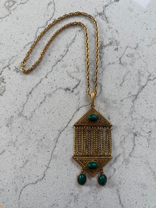 Vintage Gold Tone & Green Pendant Necklace