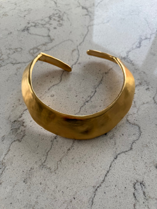 Vintage 1980's-90's Heavy Unsigned Gold Modernist Hinged Runway Collar Necklace