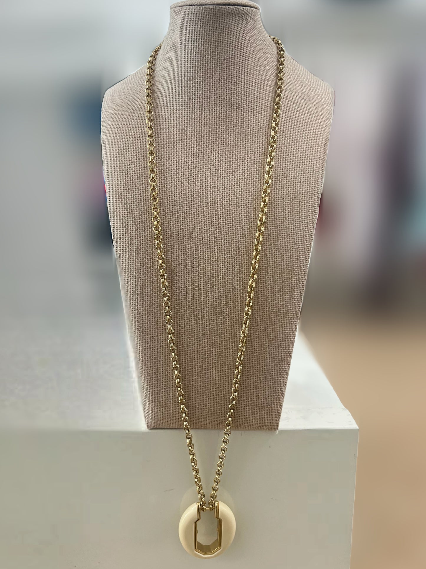 Vintage Cream Pendant Necklace