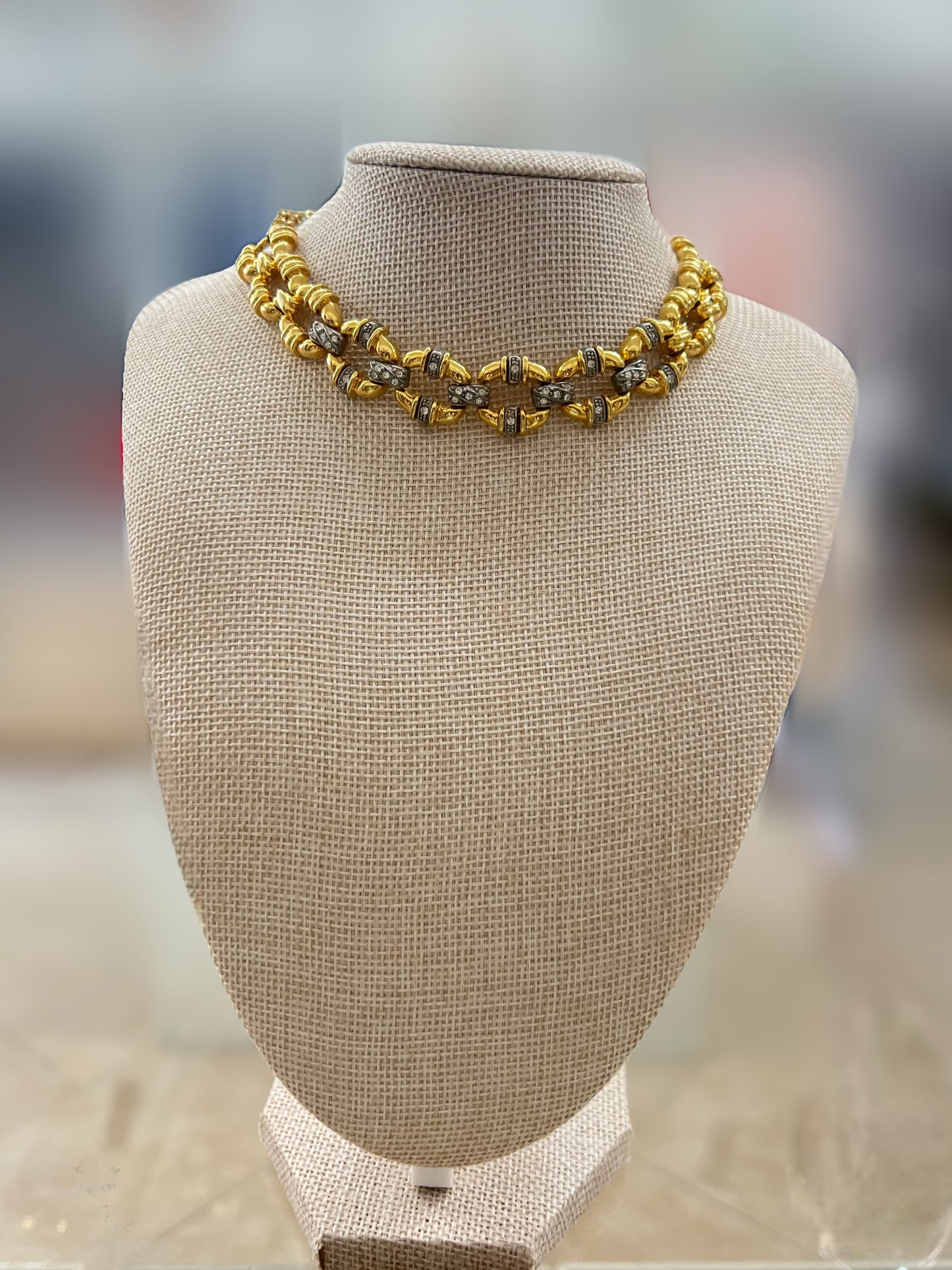 Vintage Gold And Rhinestone Round Choker